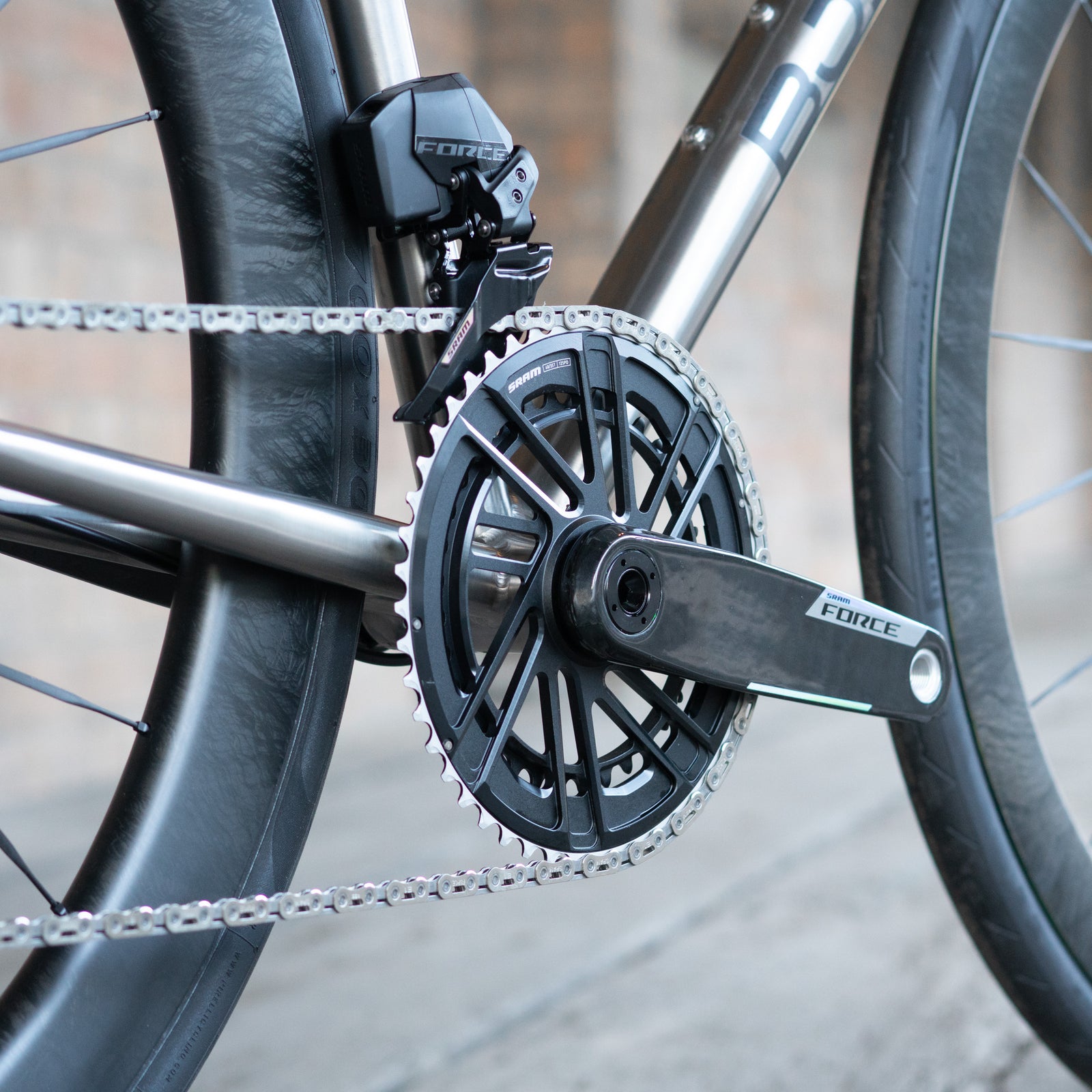 Strada Classic - TItanium Road Bike