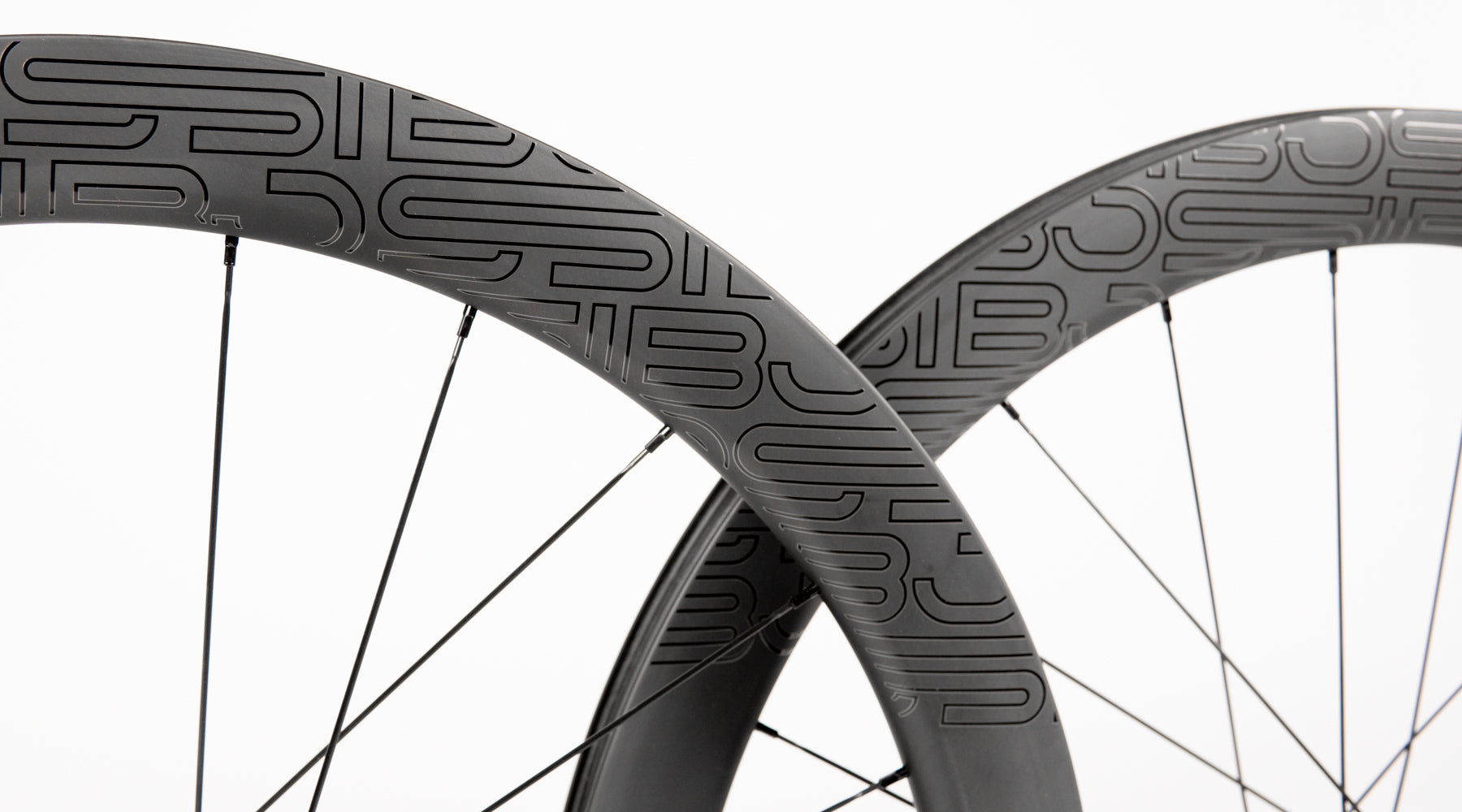 Carbon road bicycle wheels