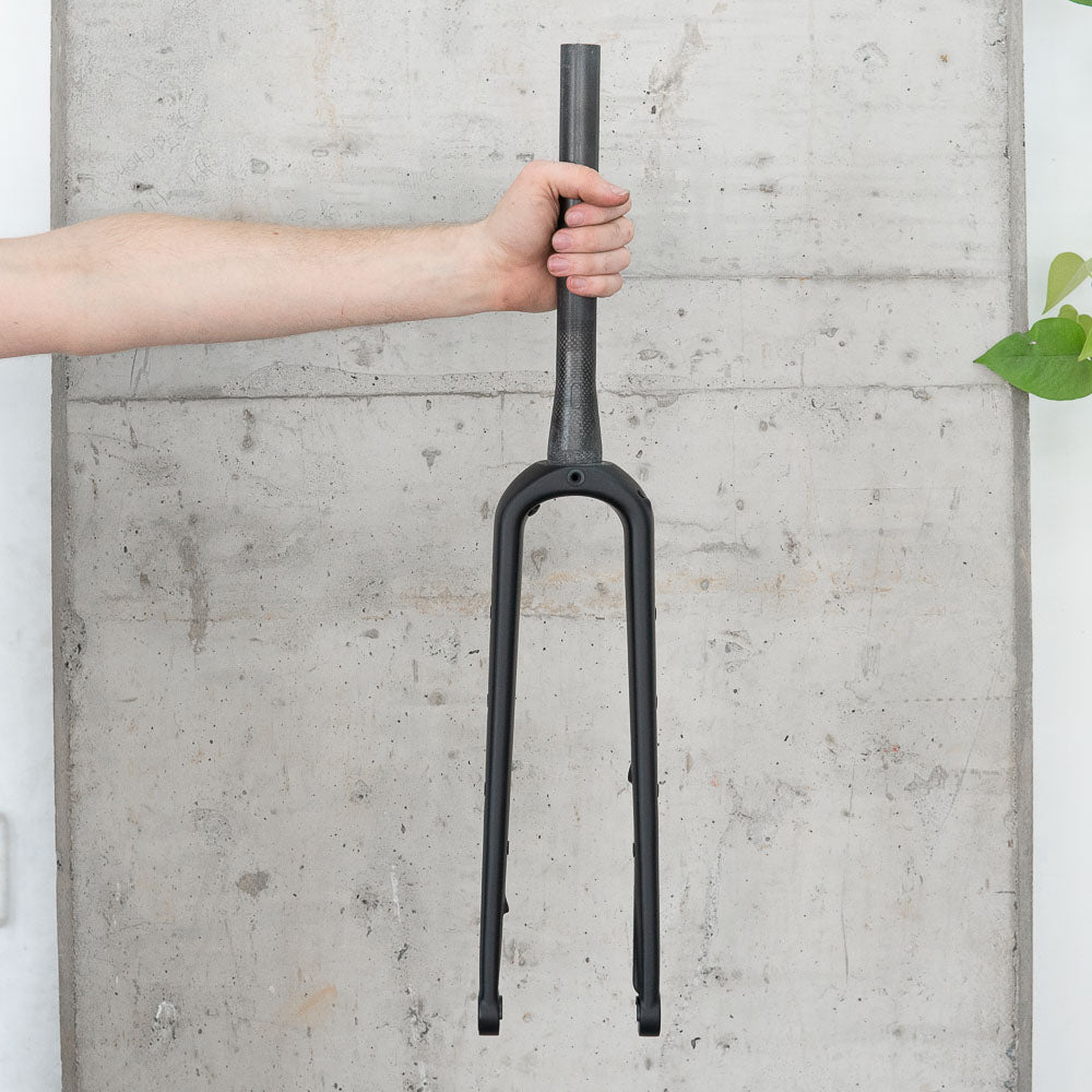 Carbon gravel bike fork